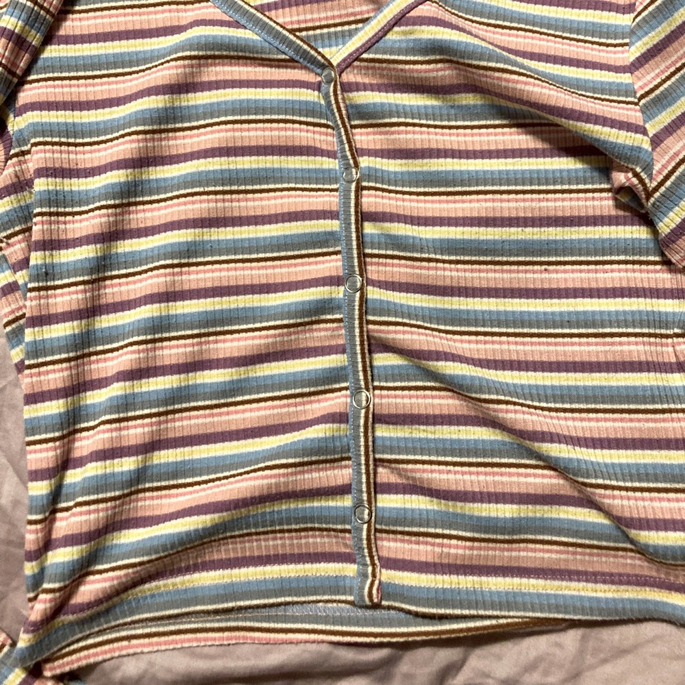 Multicolor Cropped Button up long sleeve shirt